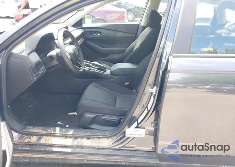 2024 Honda Accord Lx z USA, uszkodzony, nr VIN 1HGCY1F2XRA081585